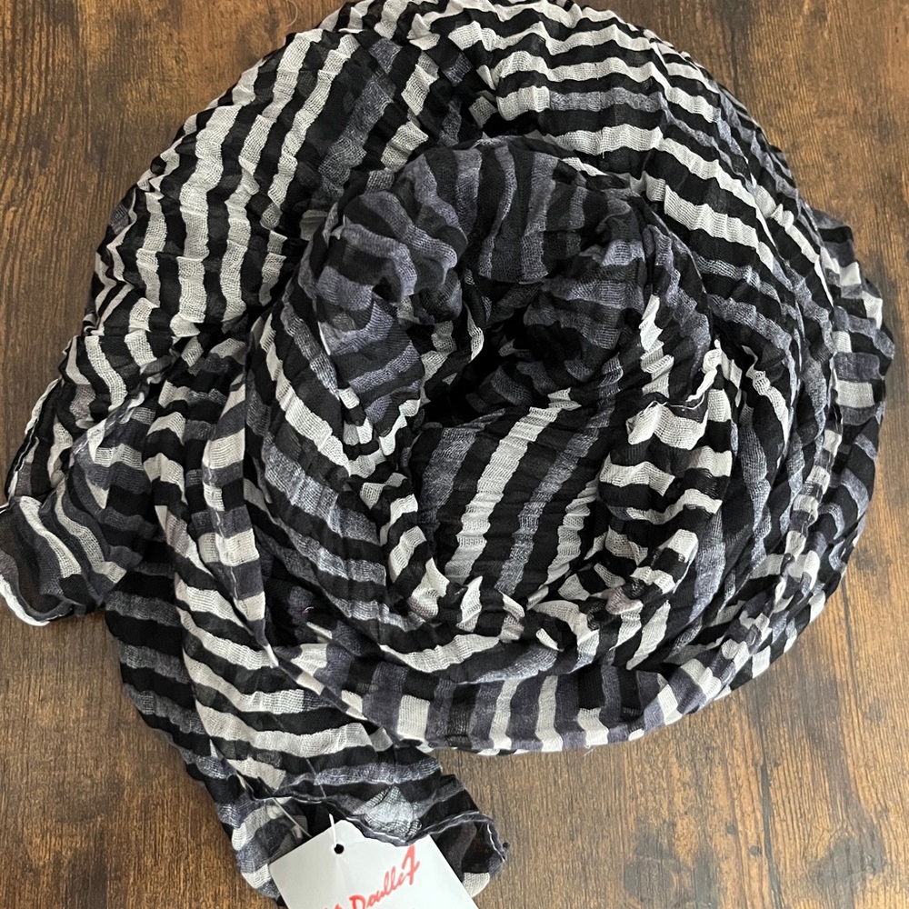 LA DoubleJ7 Vibrant Mixed-Print Scarves